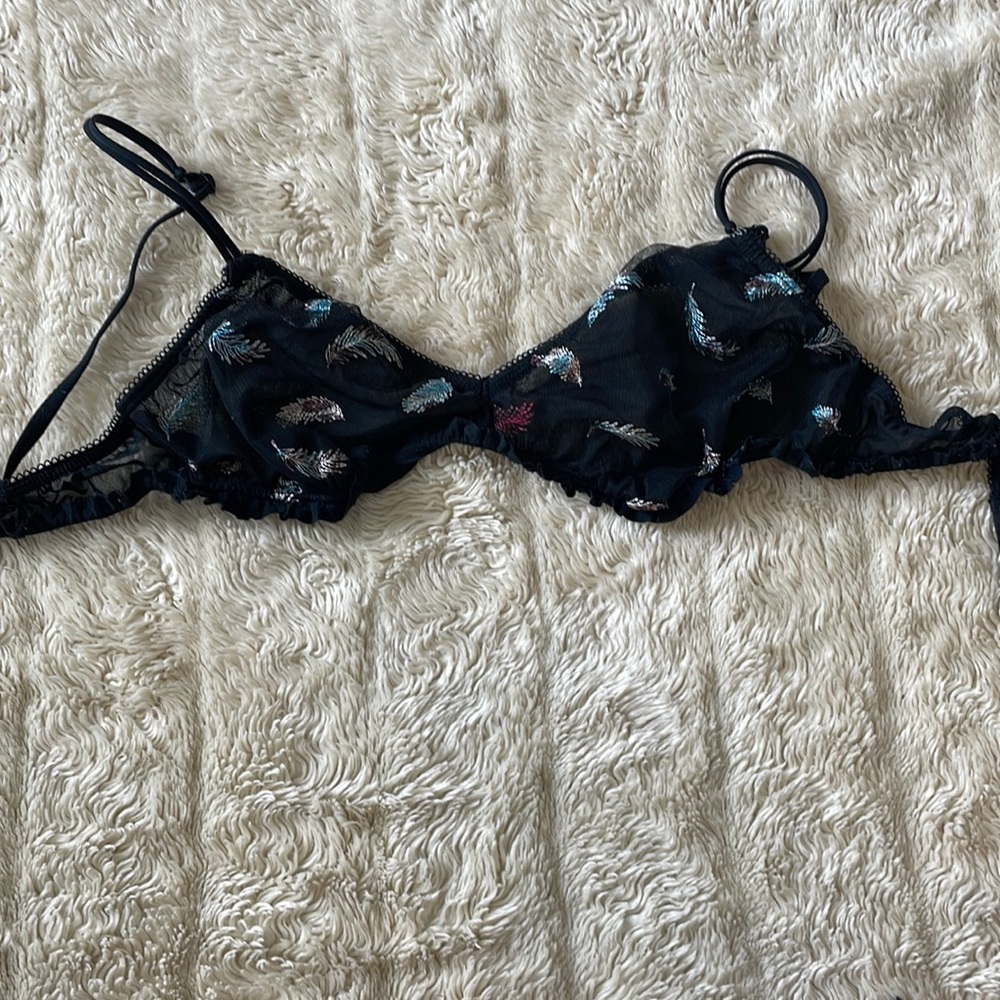 BRALETTE